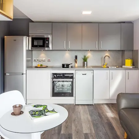 公寓 Comfortable Studio For 2 In Leeds, Free Breakfast