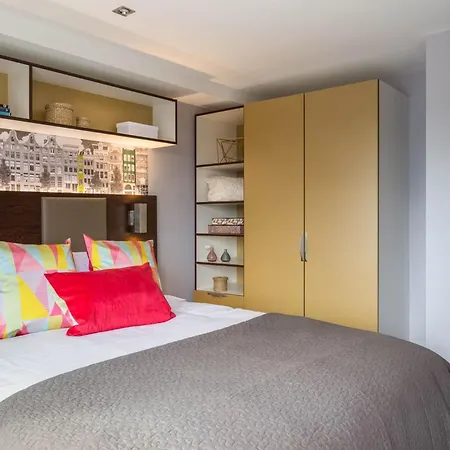 Comfortable For 2 In Leeds, Free Breakfast *