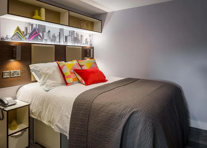 Comfortable For 2 In Leeds, Free Breakfast דירה לידס